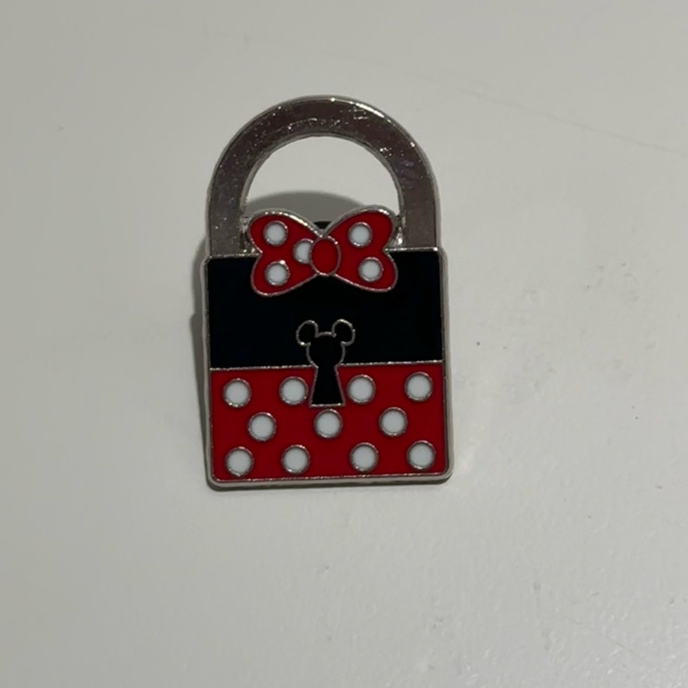 LIMITED RELEASE Disney Pin